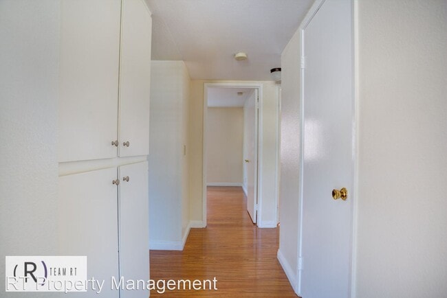 Building Photo - 2 br, 2 bath House - 830 N Dalton Ave #108