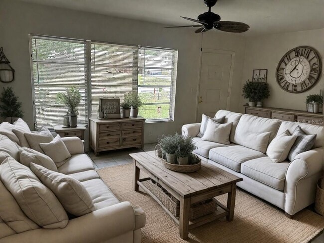 Building Photo - 65 Lake Shore Dr