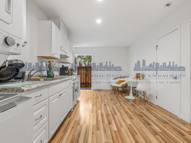 Building Photo - 5522 Dorothy Dr