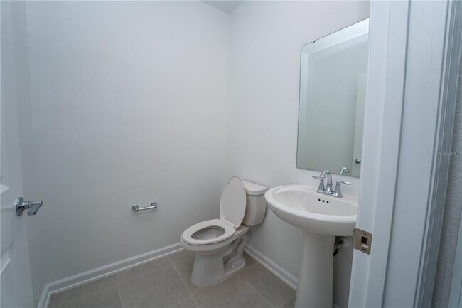 Building Photo - 7029 Rosy Sky Ave