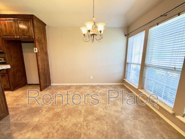 Building Photo - 12515 S Cedar Pl