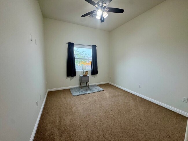 Building Photo - 2225 Moonridge Ln