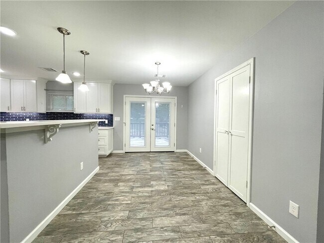 Building Photo - 1507 E 25th St