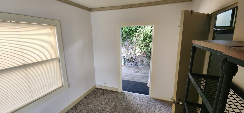 Building Photo - 1726 Ocean Way