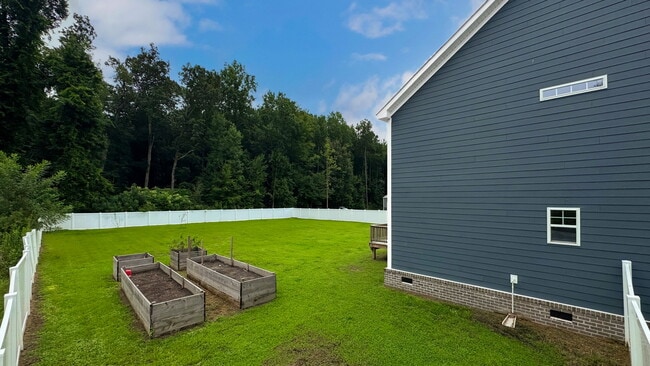 Building Photo - 3533 Parr Ln