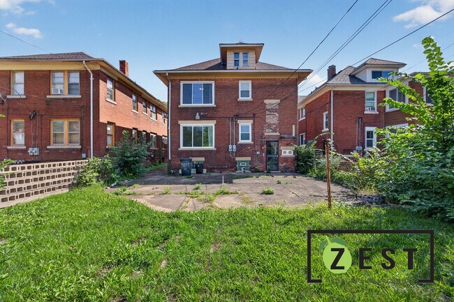 Building Photo - 2286 Calvert Ave