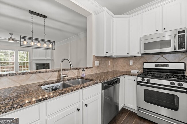 Building Photo - 4637 Wehunt Commons Dr