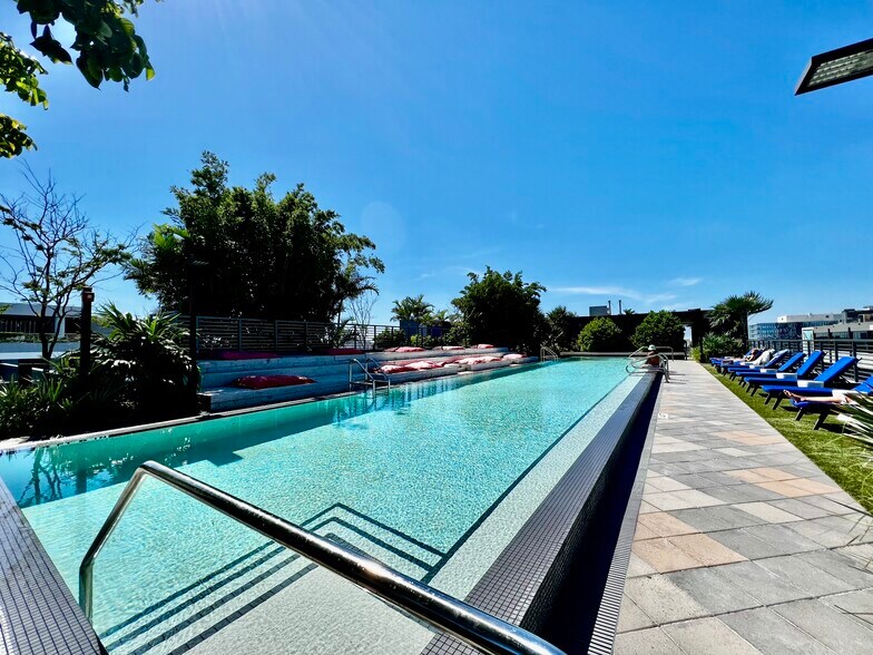 Building Photo - 169 NW 26th St