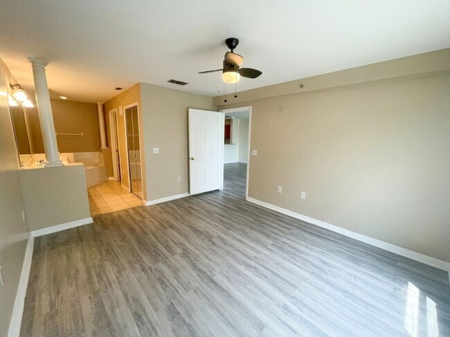 Building Photo - 2607 Emerald Lake Ct
