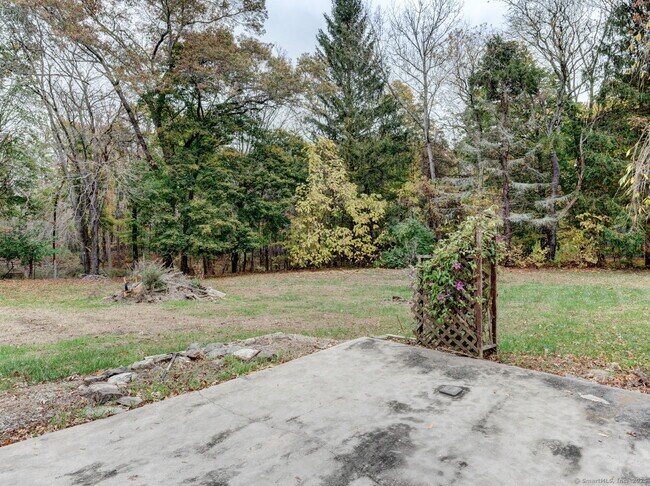 Building Photo - 416 Jerusalem Rd