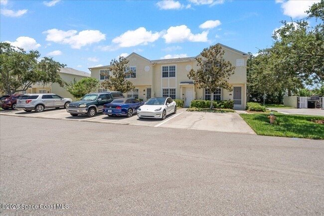 Building Photo - 2990 S Fiske Blvd