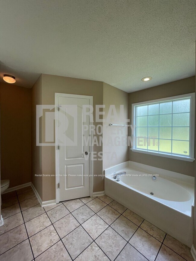 Building Photo - 316 Wynfield Ln