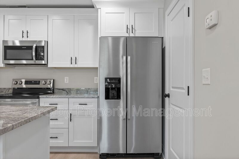 Building Photo - 36 Alden Ln