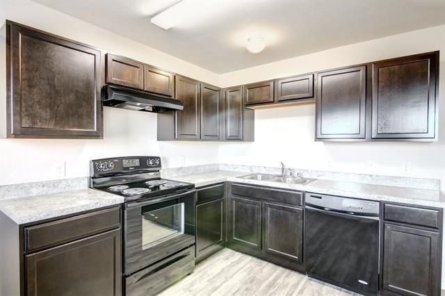 Building Photo - 4200 Summersweet Ln