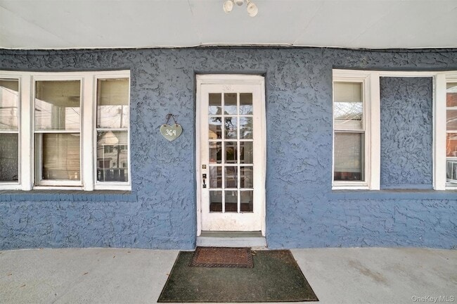 Building Photo - 364 Ashford Ave