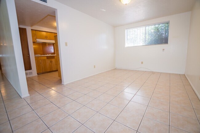 Building Photo - Large Corner Lot Santé Fe Home, Over 1650 ...