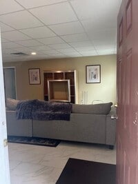 Building Photo - 2419 Middleberry Cloister