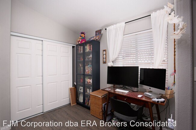Building Photo - 3 br, 2 bath House - 4010 Lucas Ave