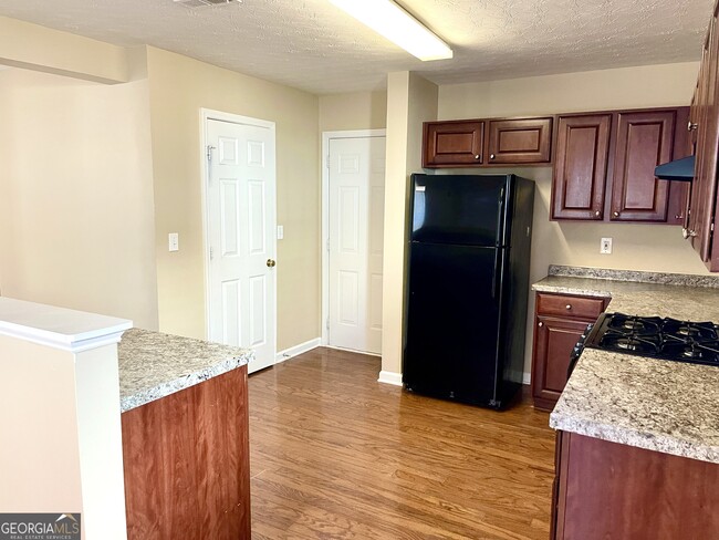Building Photo - 162 Topaz Dr