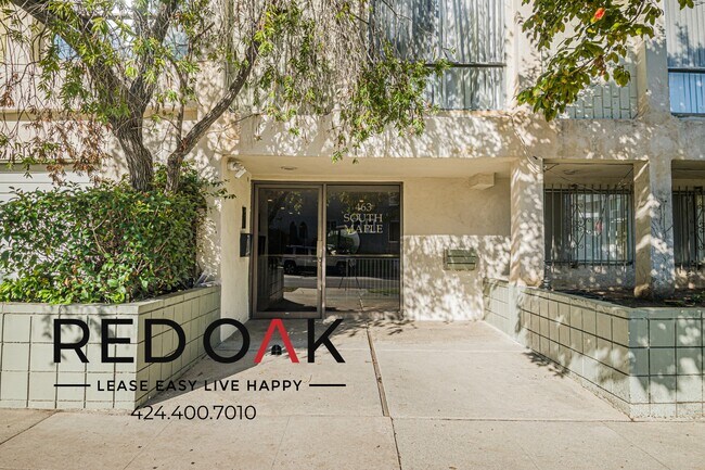 Building Photo - 463 S Maple Dr