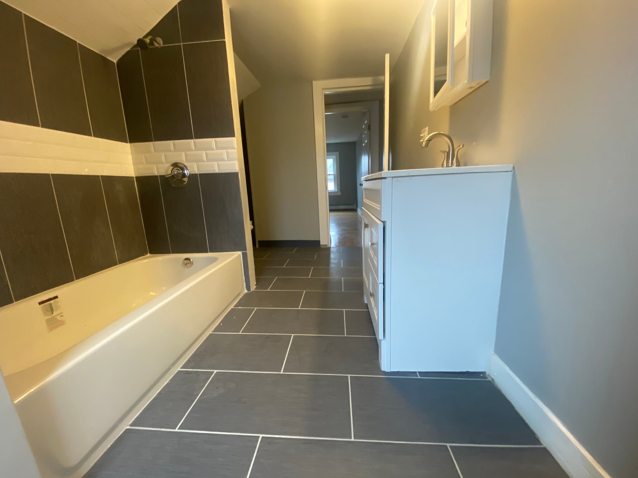 Bathroom 2 - 194 Messer St