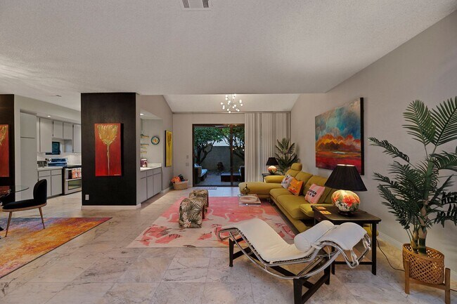 Building Photo - Mountain View Retreat in Palm Springs