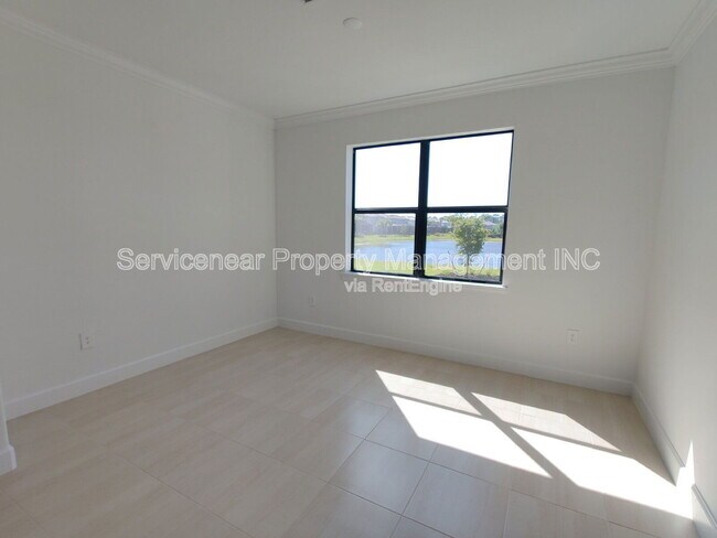 Building Photo - 6140 Baywood Ct