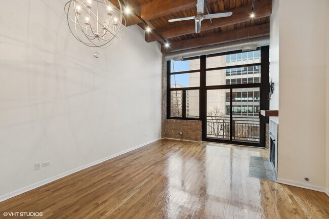 Building Photo - 525 W Superior St