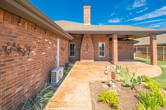 Building Photo - 2903 Savoy Pl