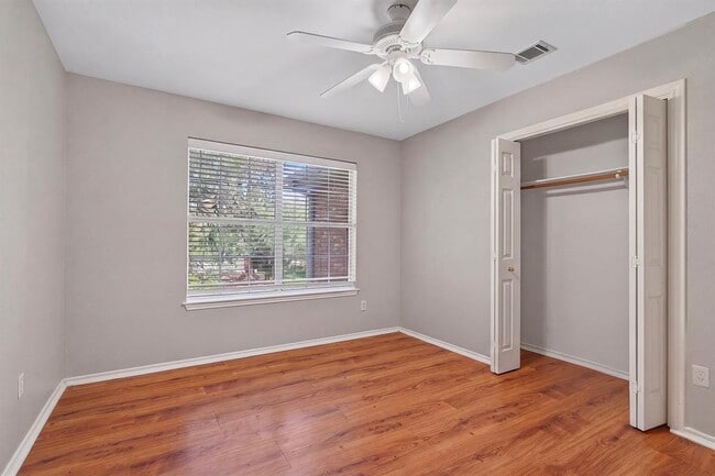 Building Photo - 7021 Gentle Oak Dr