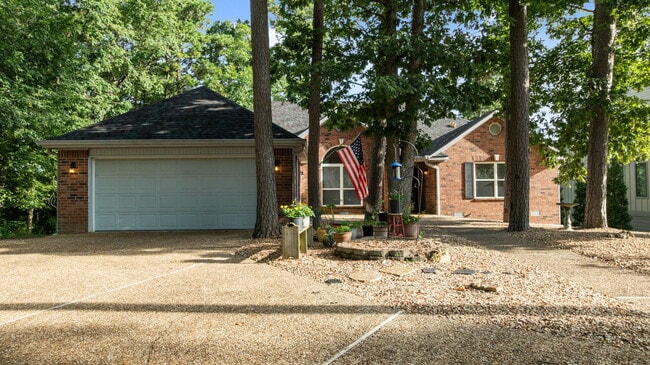 Building Photo - Serene Bella Vista Lakeside 4 bedroom