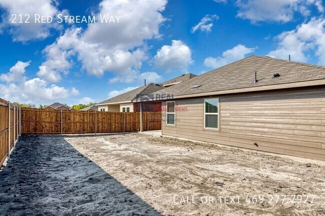 Building Photo - 212 Red Strm Wy