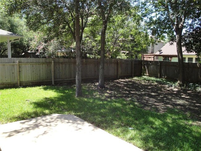 Building Photo - 8021 Luling Ln