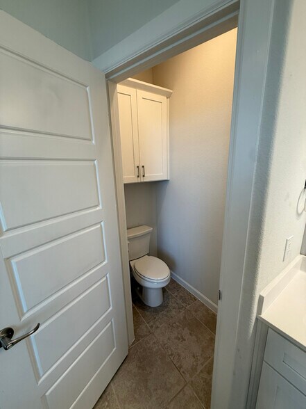 Building Photo - 5313 Waterview Ct
