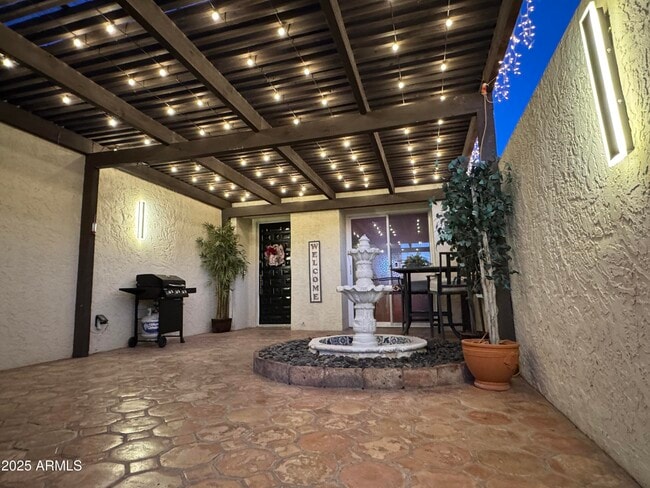 Building Photo - 2529 N Miller Rd