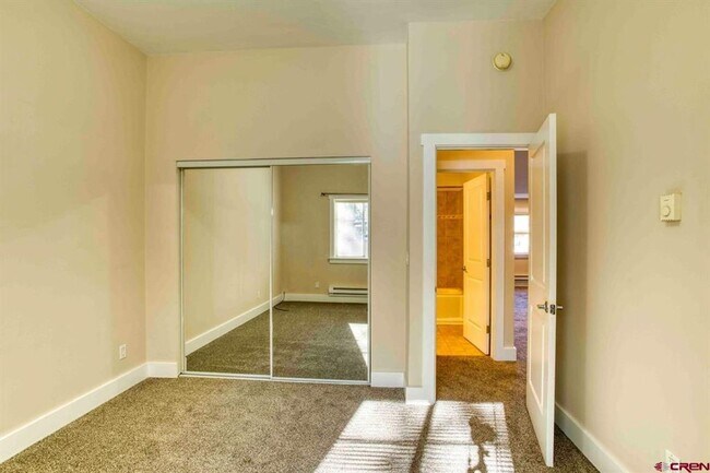 Building Photo - 1158 Cloud Cap Ave