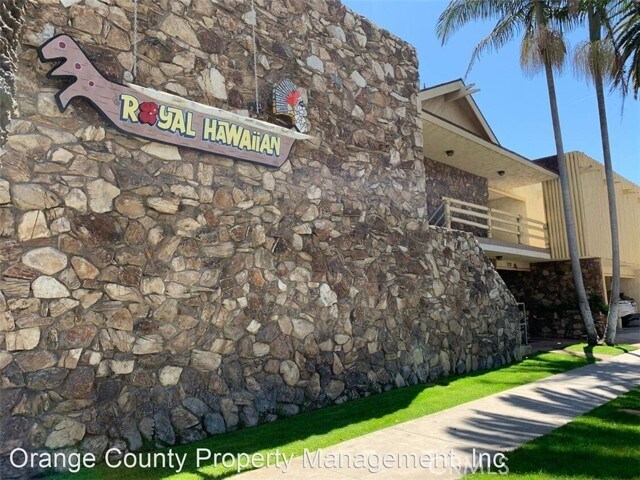 Building Photo - 220 12th St