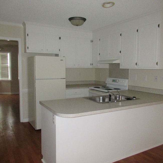 Building Photo - 3959 Sterling Pointe Dr