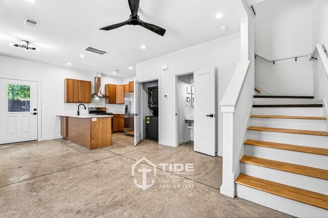 Building Photo - Modern Hanahan Living Near Park Circle
