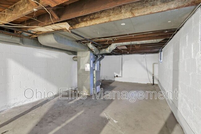 Building Photo - 1163 Linwood Ave