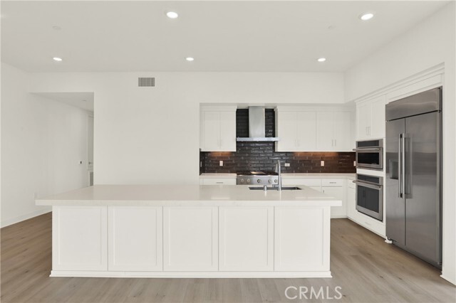 Building Photo - 3715 Rivington