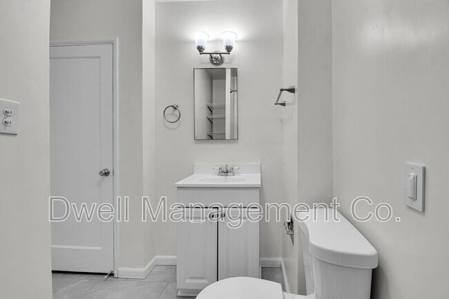 Building Photo - 8075 Lemon Ave