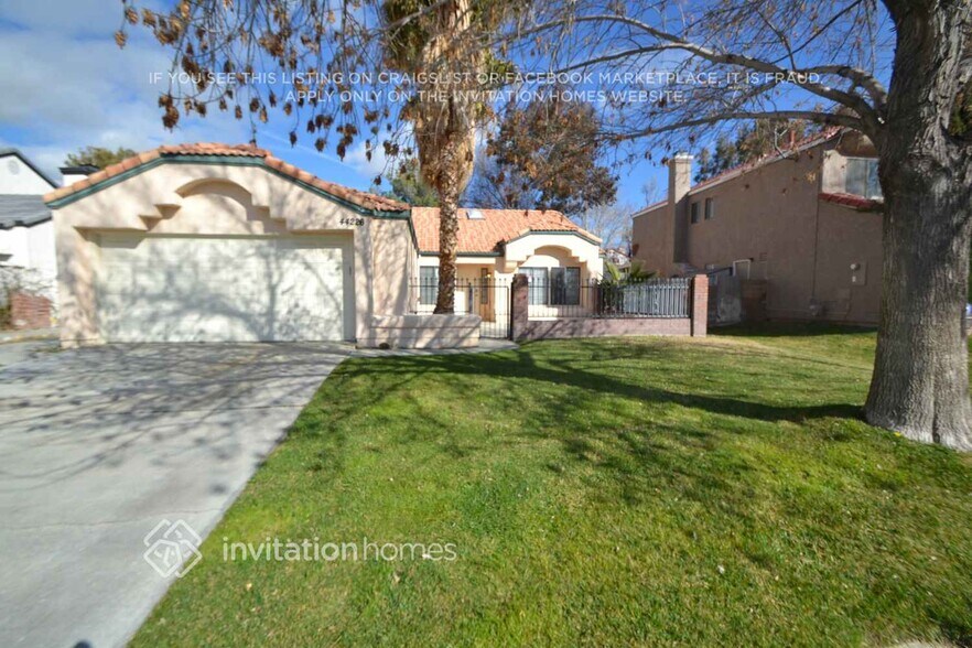 Primary Photo - 44226 Halcom Ave