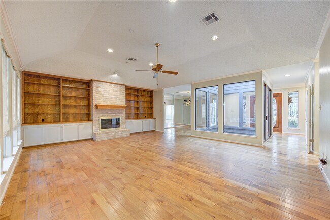 Building Photo - 12307 Rocky Knoll Dr