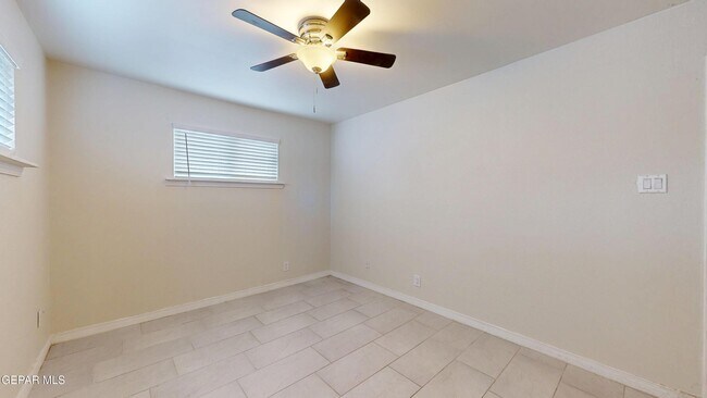 Building Photo - 10308 Windsor Dr