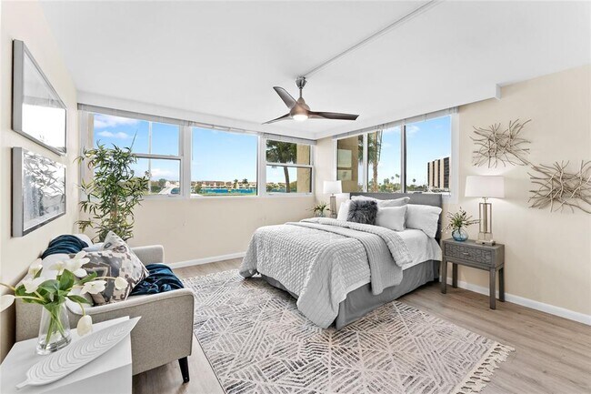 Building Photo - 450 Treasure Island Causeway