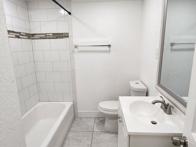 Building Photo - Fully updated 3-bedroom, 2-bath home
