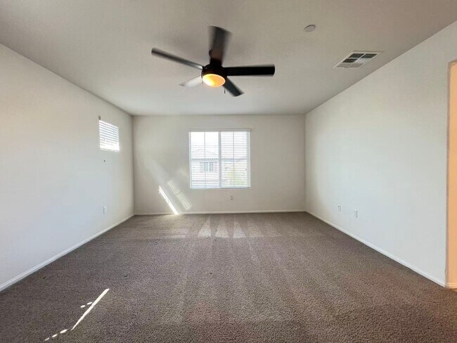 Building Photo - 1347 Graphite Ave