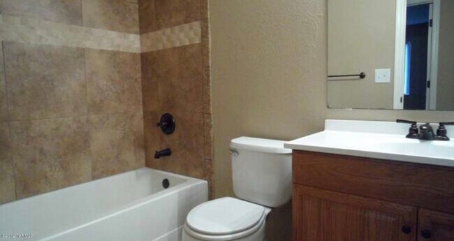 Building Photo - 1717 W Ransom Oaks Dr