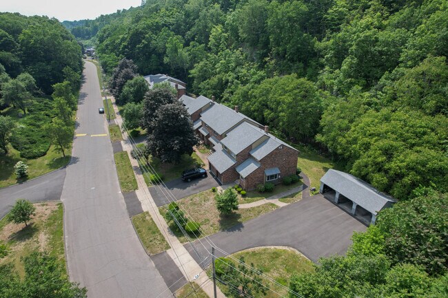 Building Photo - 171 Sams Rd